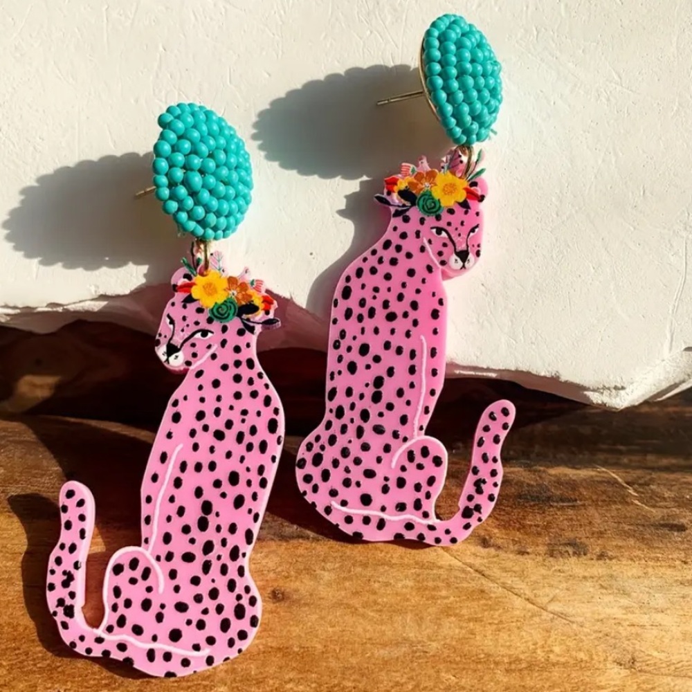 - NWT Jaguar tiger  pink dangle earrings